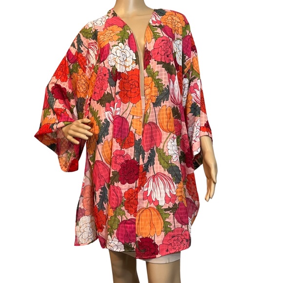 Trina Turk Size L/XL  NWT. Sunny Bloom Open Front Beach Cover Up (0383) - Picture 2 of 8